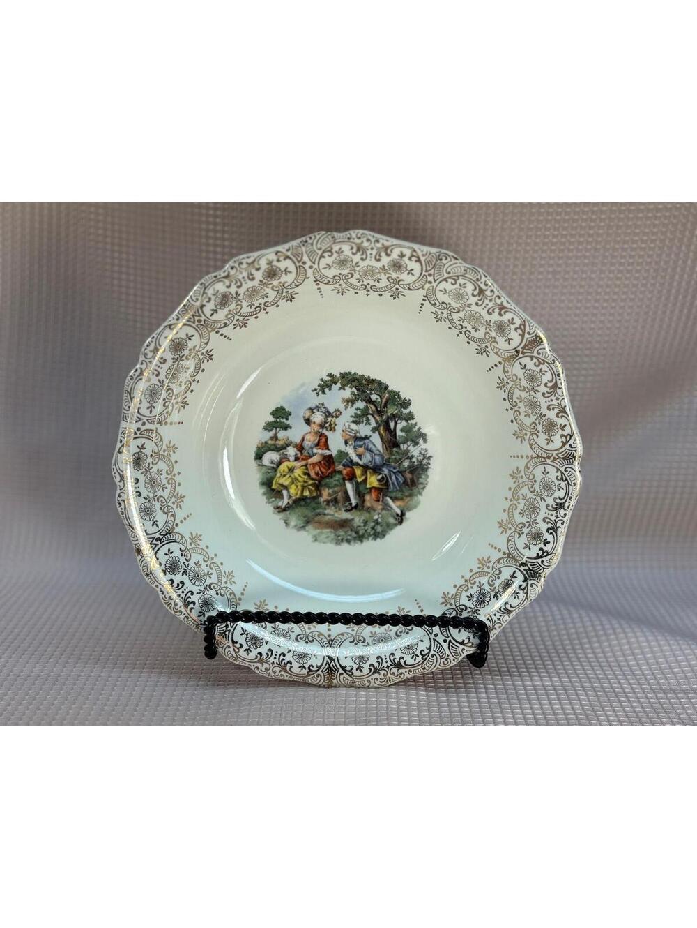 176 -  vintage bowl Royal Queen Victorian People Scene 22kt gold trim